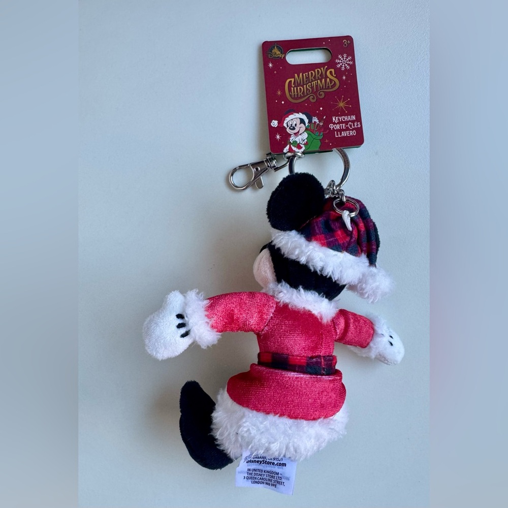 Disney Parks 2025 Santa Mickey Mouse keychain, bag charm, NWT - Picture 4 of 4